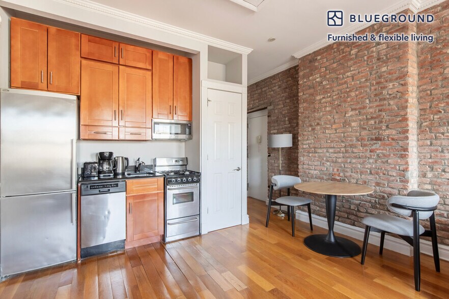 Building Photo - 20 Prince St