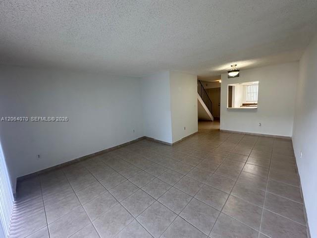 Building Photo - 9367 Fontainebleau Blvd
