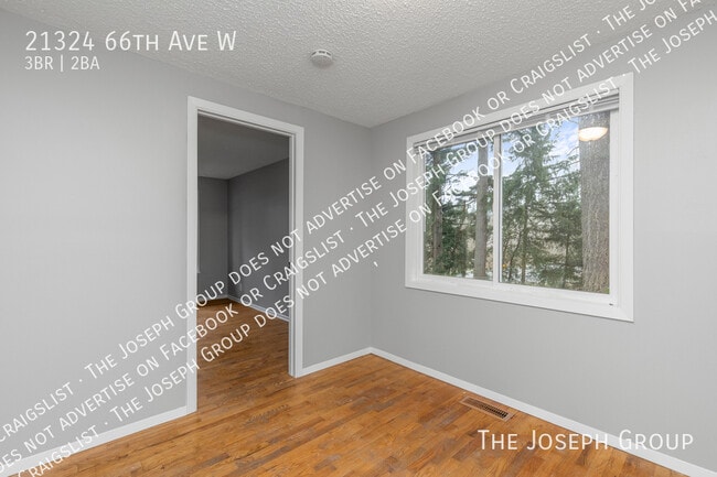 Building Photo - 21324 66th Ave W