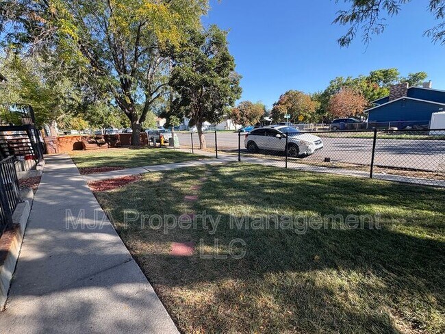 Building Photo - 1784 W 400 N