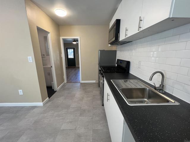 Building Photo - 2641 A St