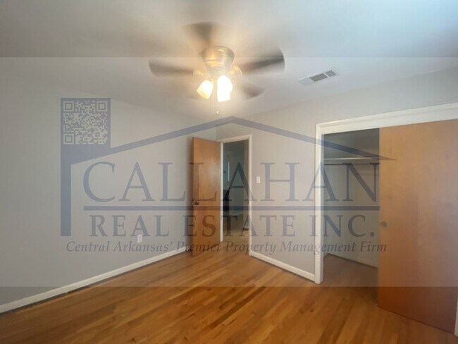 Building Photo - Park Hill 2 Bedroom