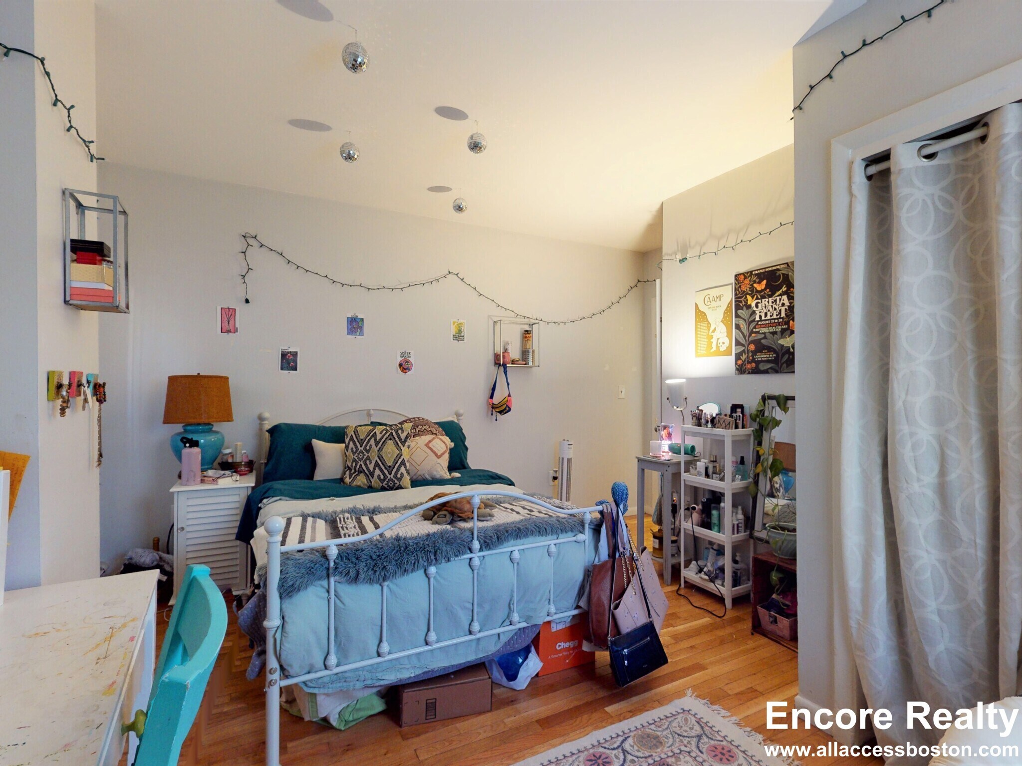 Building Photo - 32 S Huntington Ave