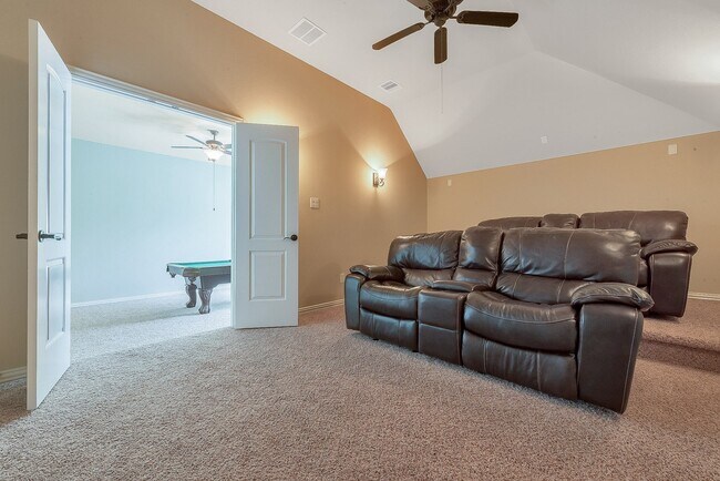 Building Photo - 28022 Bandera Glen Ln