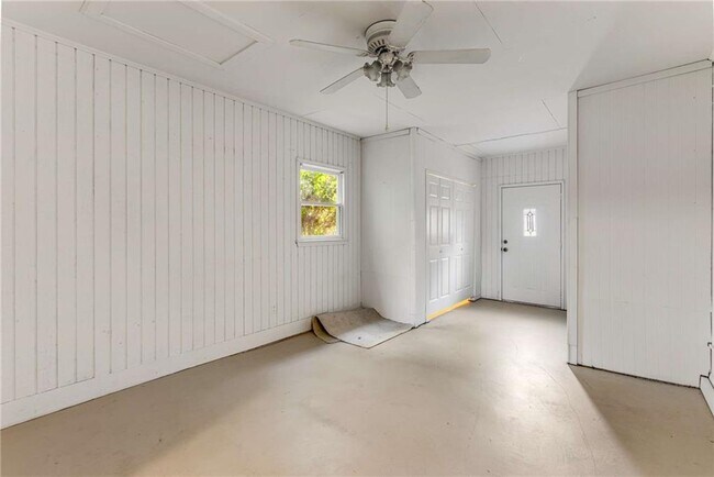 Building Photo - 2312 Gravel Springs Rd