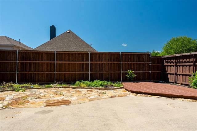 Building Photo - 1609 Clearwater Dr