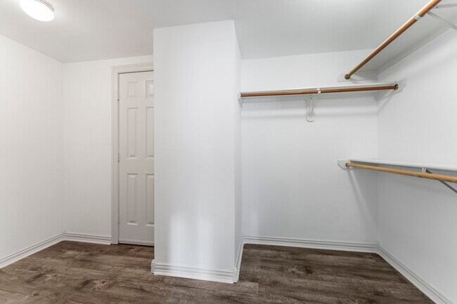 Building Photo - 31 W Greenhill Terrace Pl