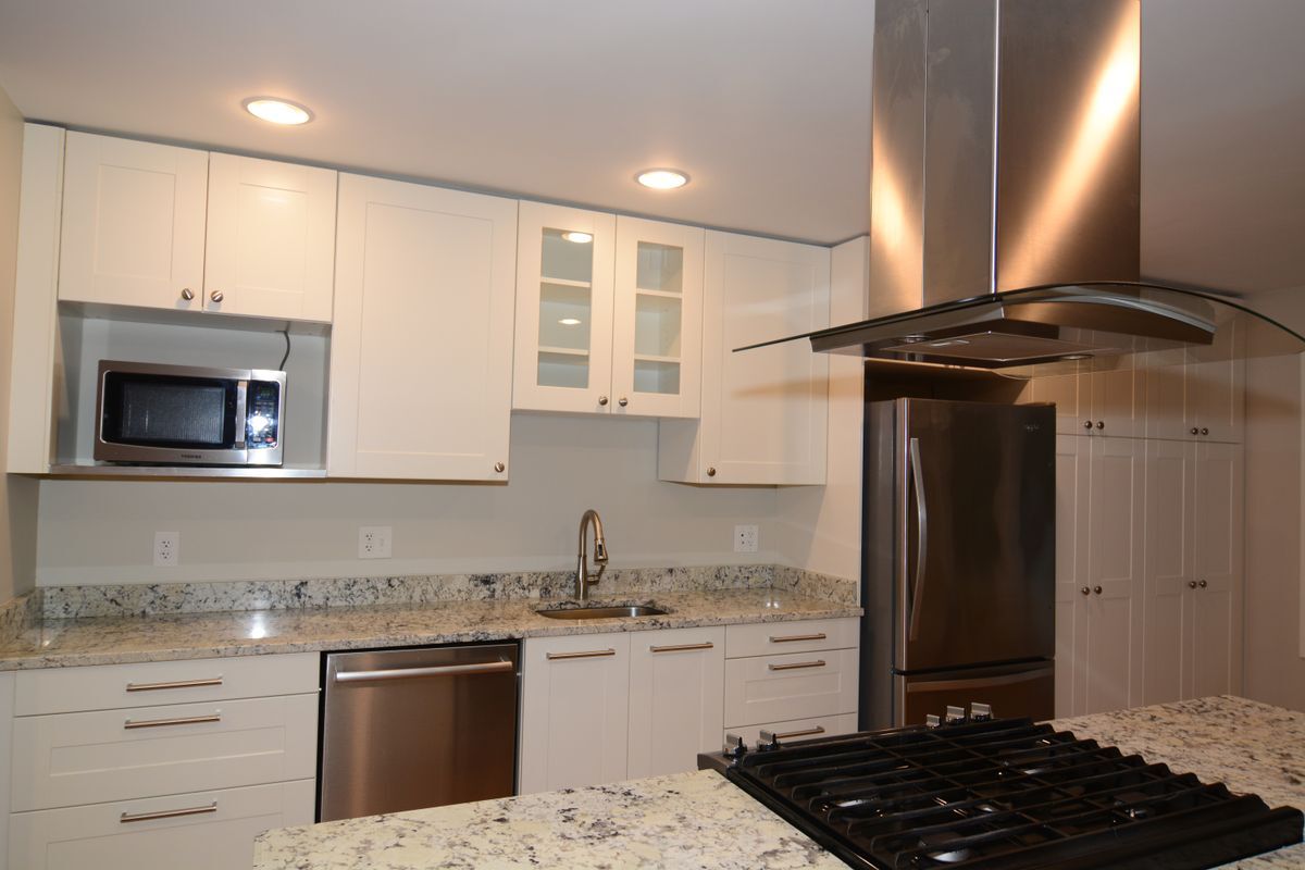 Building Photo - 9416 Gamba Ct