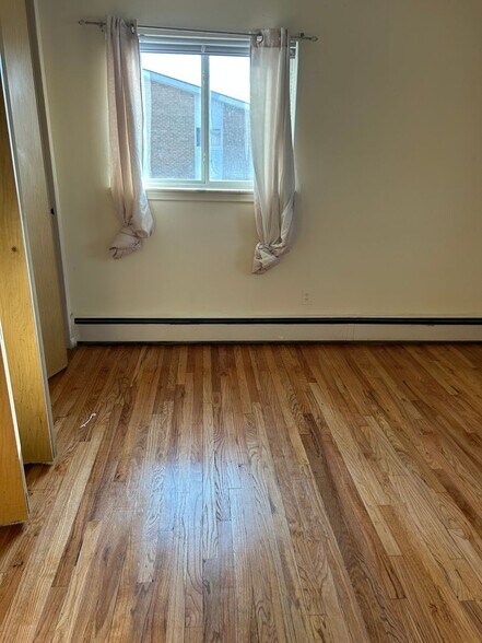 Building Photo - 29206 Longview Ave