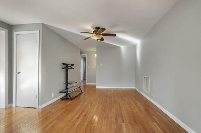 Building Photo - 1342 Lucille Ave