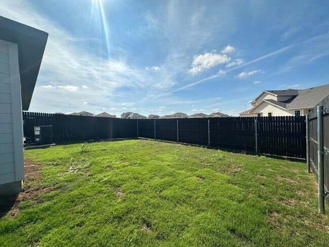 Building Photo - 225 Schrader Dr
