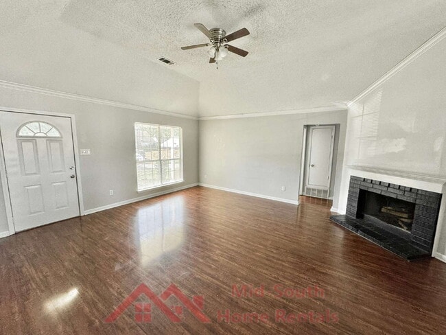 Building Photo - 55 Oakridge Cove