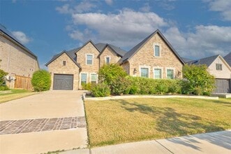 Building Photo - 6816 Barnes Dr