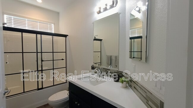 Building Photo - 1053 Madison Ave