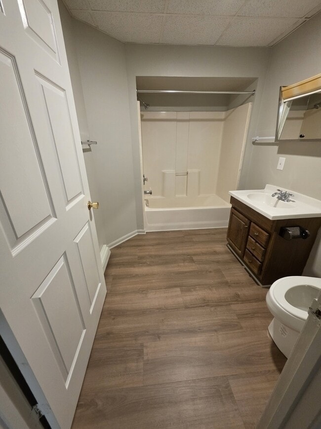 Building Photo - 3349 N Whitehall Rd