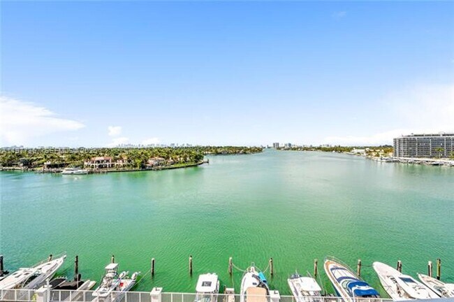 Building Photo - 6770 Indian Creek Dr