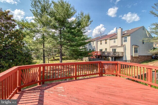 Building Photo - 3964 Rosebay Ct