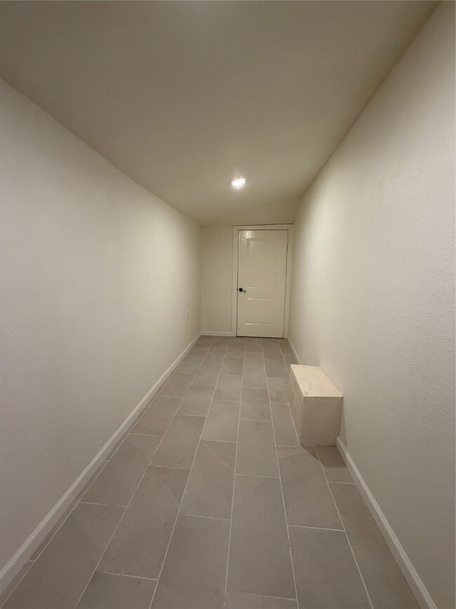 Building Photo - 5031 Engleford St