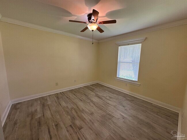 Building Photo - 1611 Luzon Ln