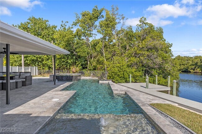 Building Photo - 432 Seaworthy Rd