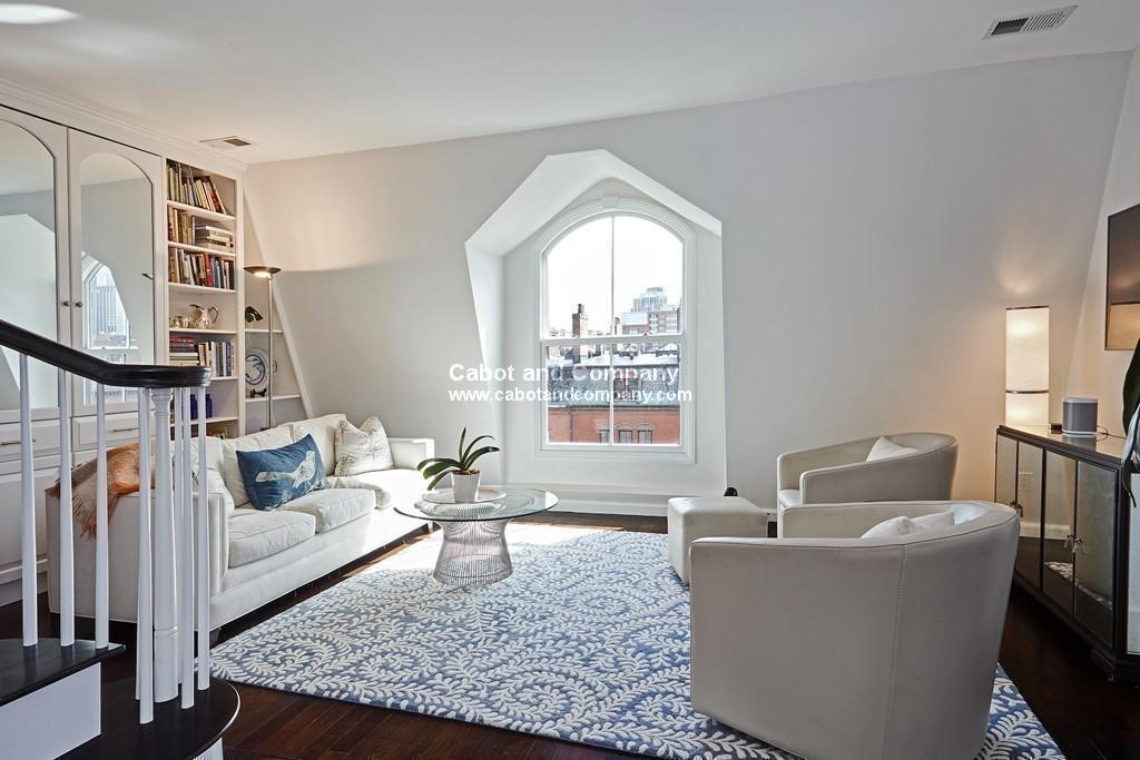 Building Photo - 124 Beacon St