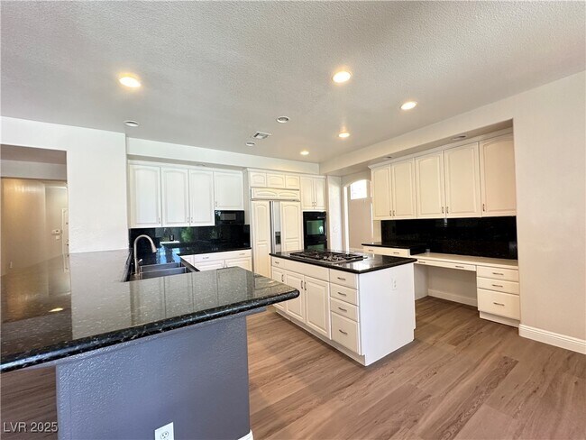 Building Photo - 1828 Dolce Dr
