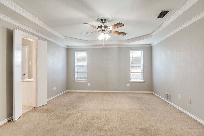 Building Photo - Gorgeous Hidden Treasure in Garland