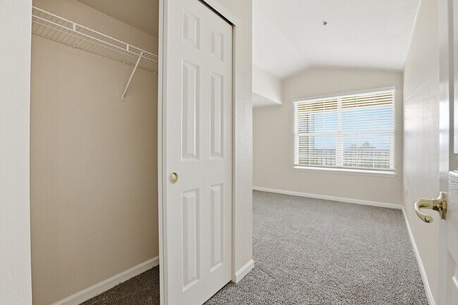Building Photo - $1,840.95, 2-bed, 2-bath condo in a gated community with a washer/dryer.