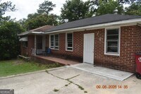 Building Photo - 1387 Dewey St