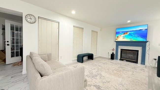 Building Photo - 124 Bonita Dr