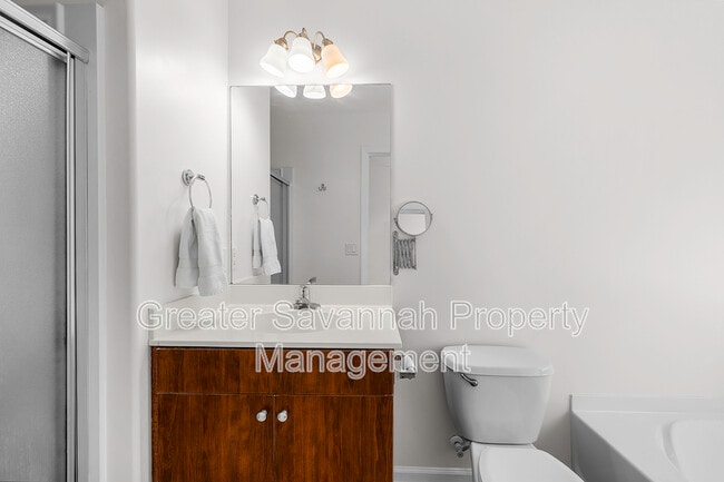 Building Photo - 70 Winter Lake Cir