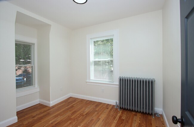 Building Photo - 62 Whitney St