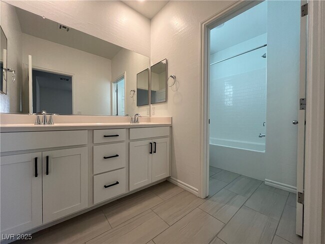 Building Photo - 9839 Berkley Brk Ct