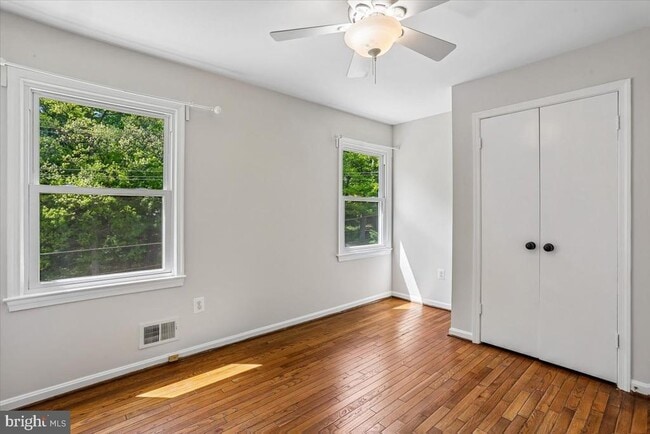 Building Photo - 9707 Stoneybrook Dr