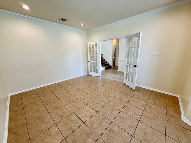 Building Photo - 25206 Auburn Terrace Dr