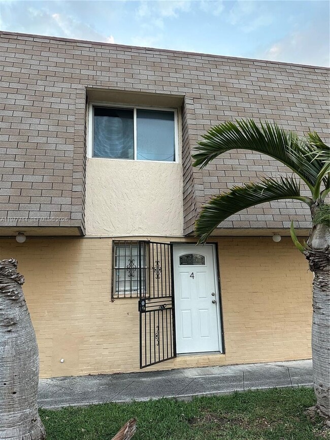 Building Photo - 10902 SW 2nd St