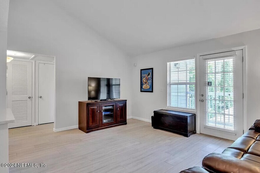 Building Photo - 7701 Timberlin Park Blvd