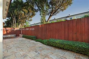 Building Photo - 11320 NW 43rd Terrace
