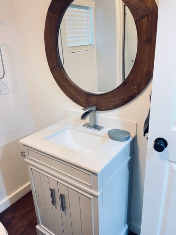 Building Photo - 804 Sheridan St