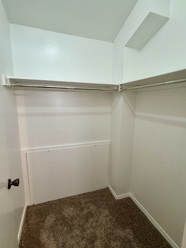 Building Photo - 13811 Turnberry Ln