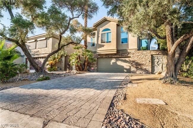 Building Photo - 980 Vegas Valley Dr