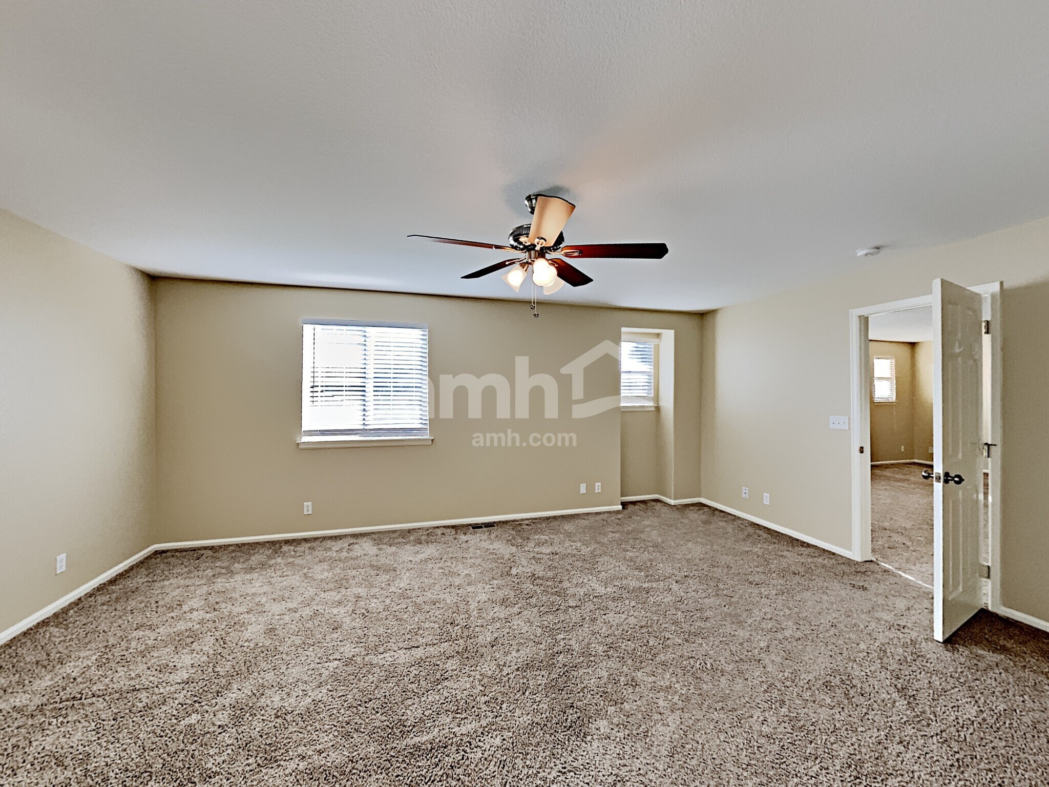 Building Photo - 13954 Ivy St