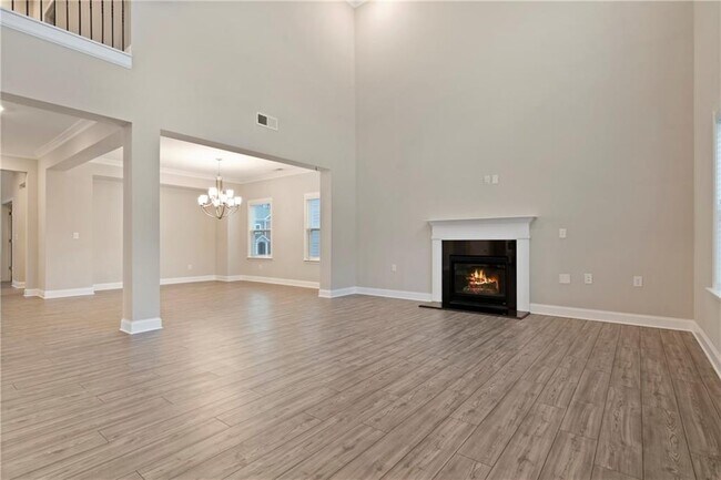 Building Photo - 2975 Western Highland Blvd