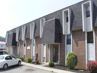 Primary Photo - 185 Pack St