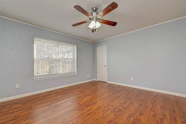 Building Photo - 2118 Straight Creek Dr