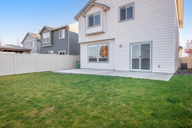 Building Photo - Modern 4-Bedroom Home in Meridian – Spacious Layout + Great Location