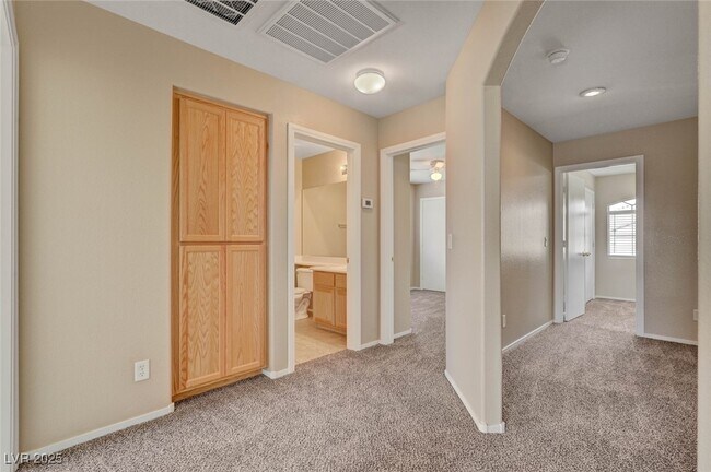 Building Photo - 893 Dancing Vines Ave