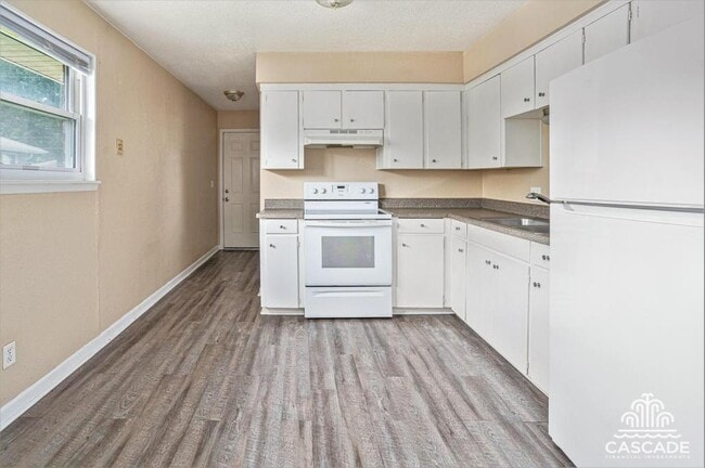 Primary Photo - 3554 S Lynn St