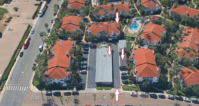Building Photo - 9489 Fairgrove Ln
