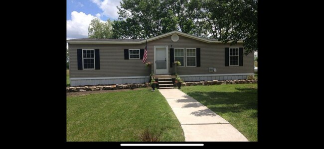 Primary Photo - 15353 E 370 Rd